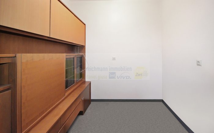 OG - Büro / Zimmer / Gäste