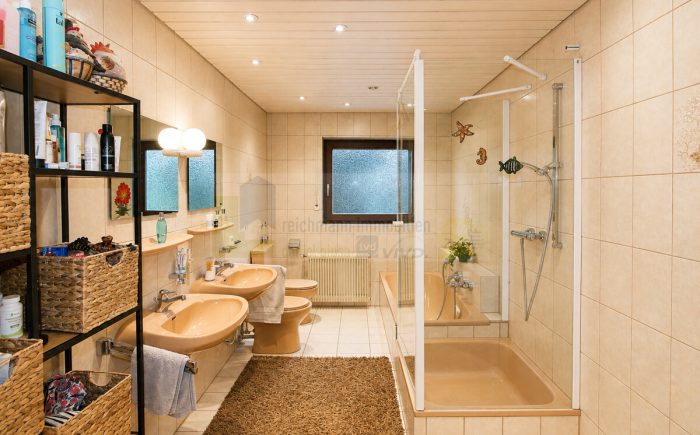 Badezimmer EG