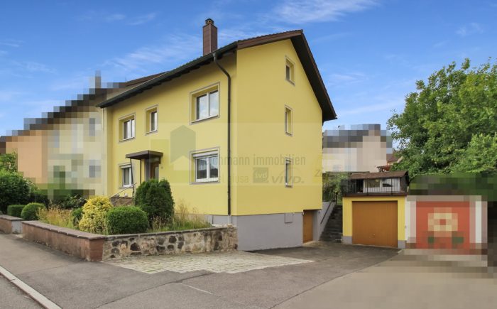 Seitenansicht / Garagen