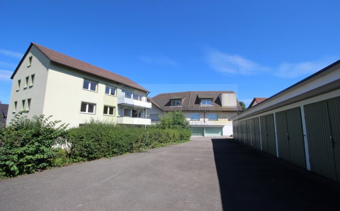 Platz und Raum für PKW