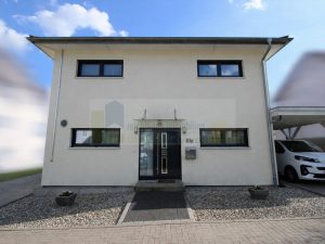 Anischt Carport und Stellplatz